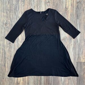 La Moda Clothing 3/4 Sleeve Keyhole Neckline Dress Womens S/M Black Mesh Detail